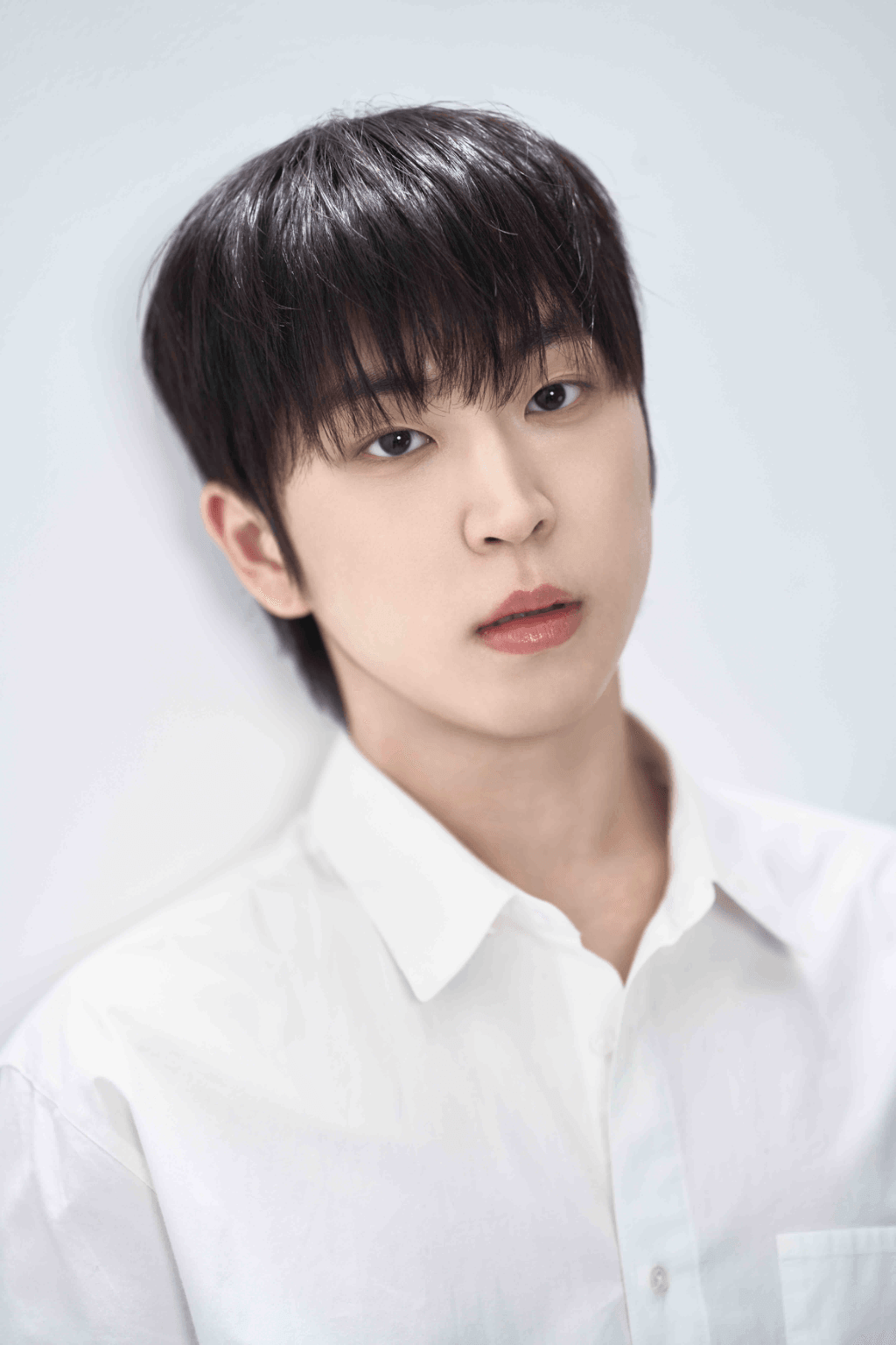 박진석