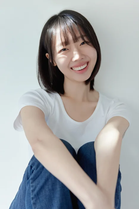 김지우