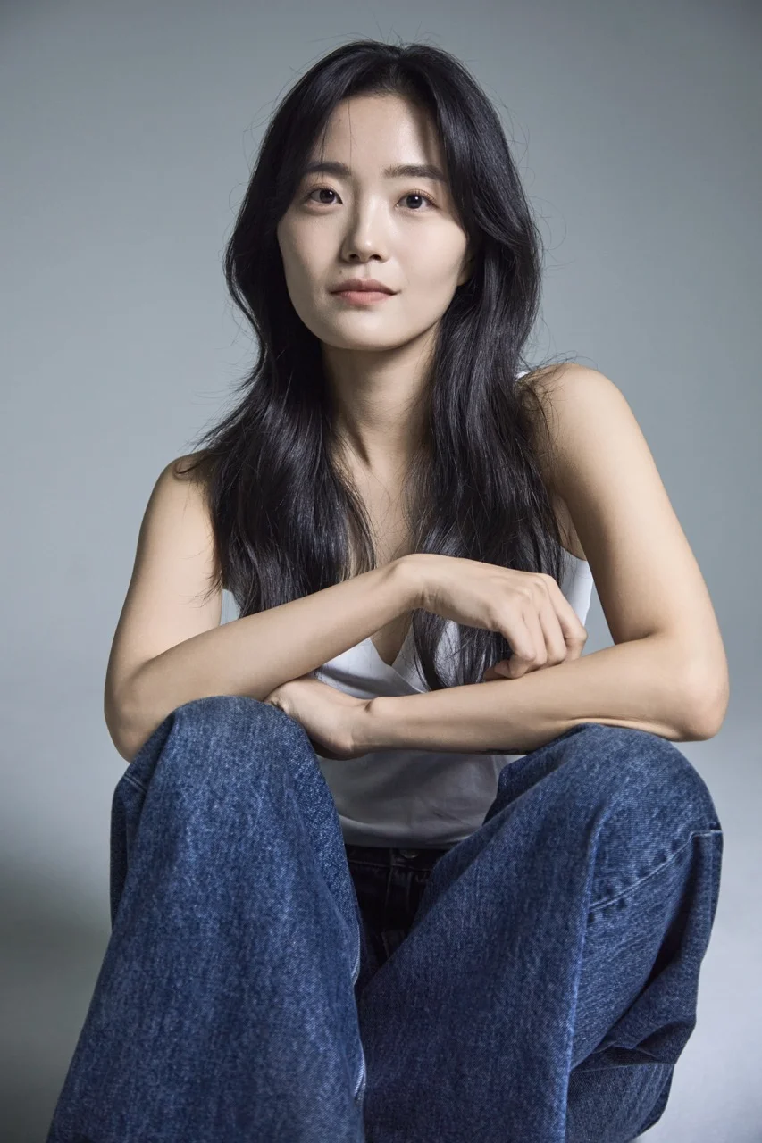 김윤지