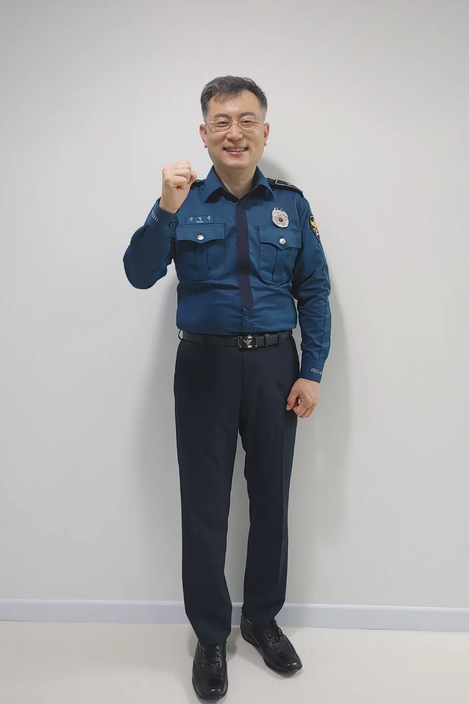 강일웅