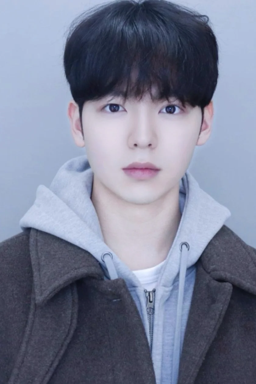 이현우