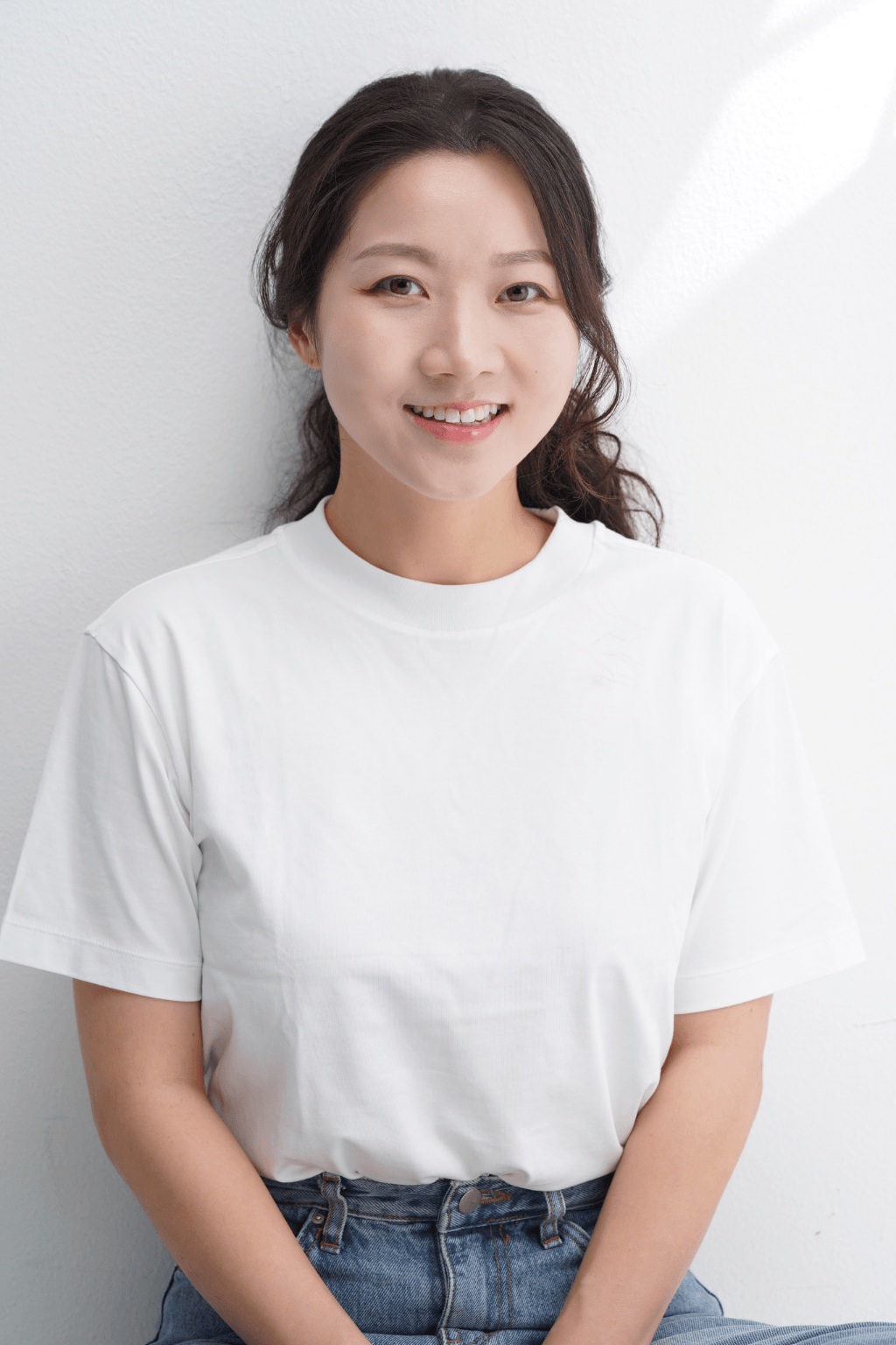 윤지이