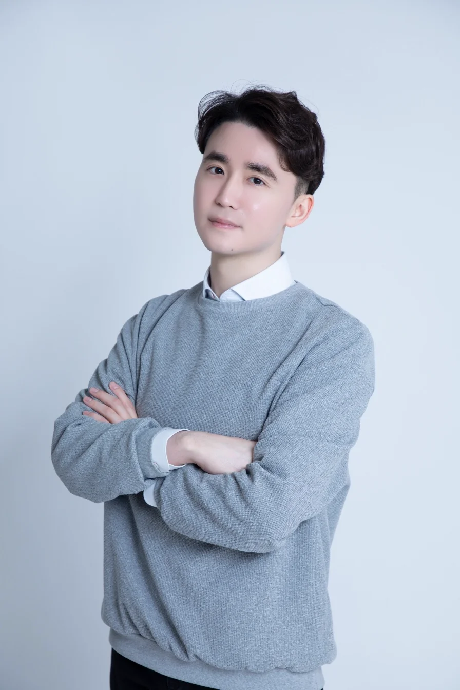 LEE YONGCHANG