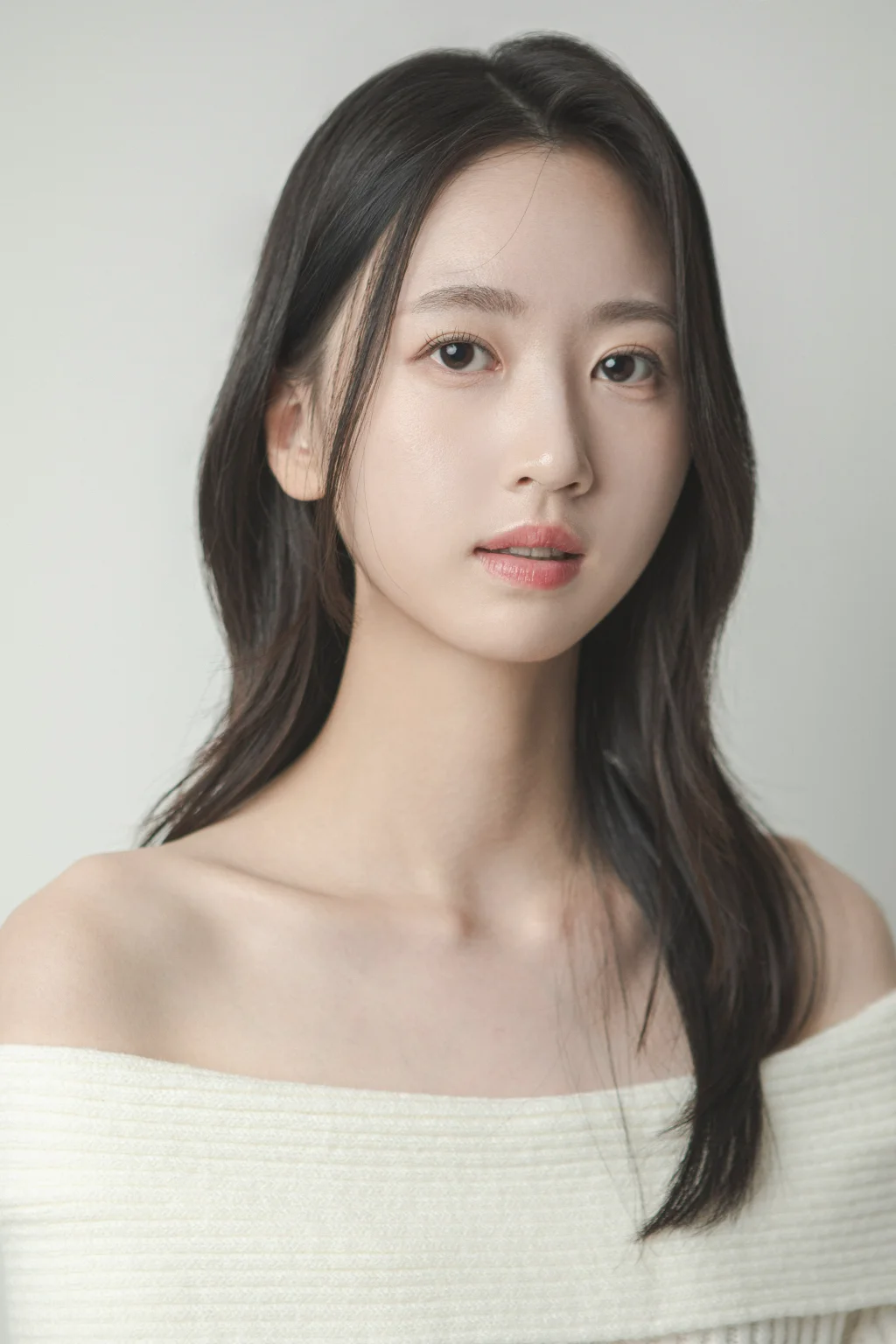 민채아