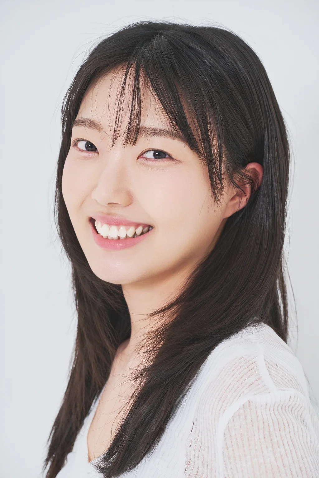 KIM MIN JI