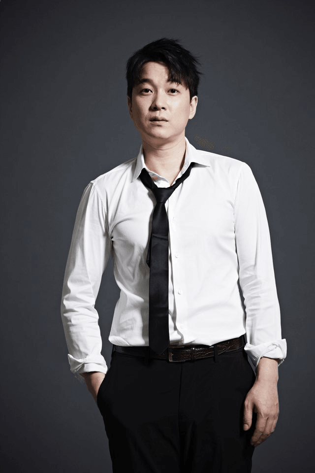 LEE MINWOONG