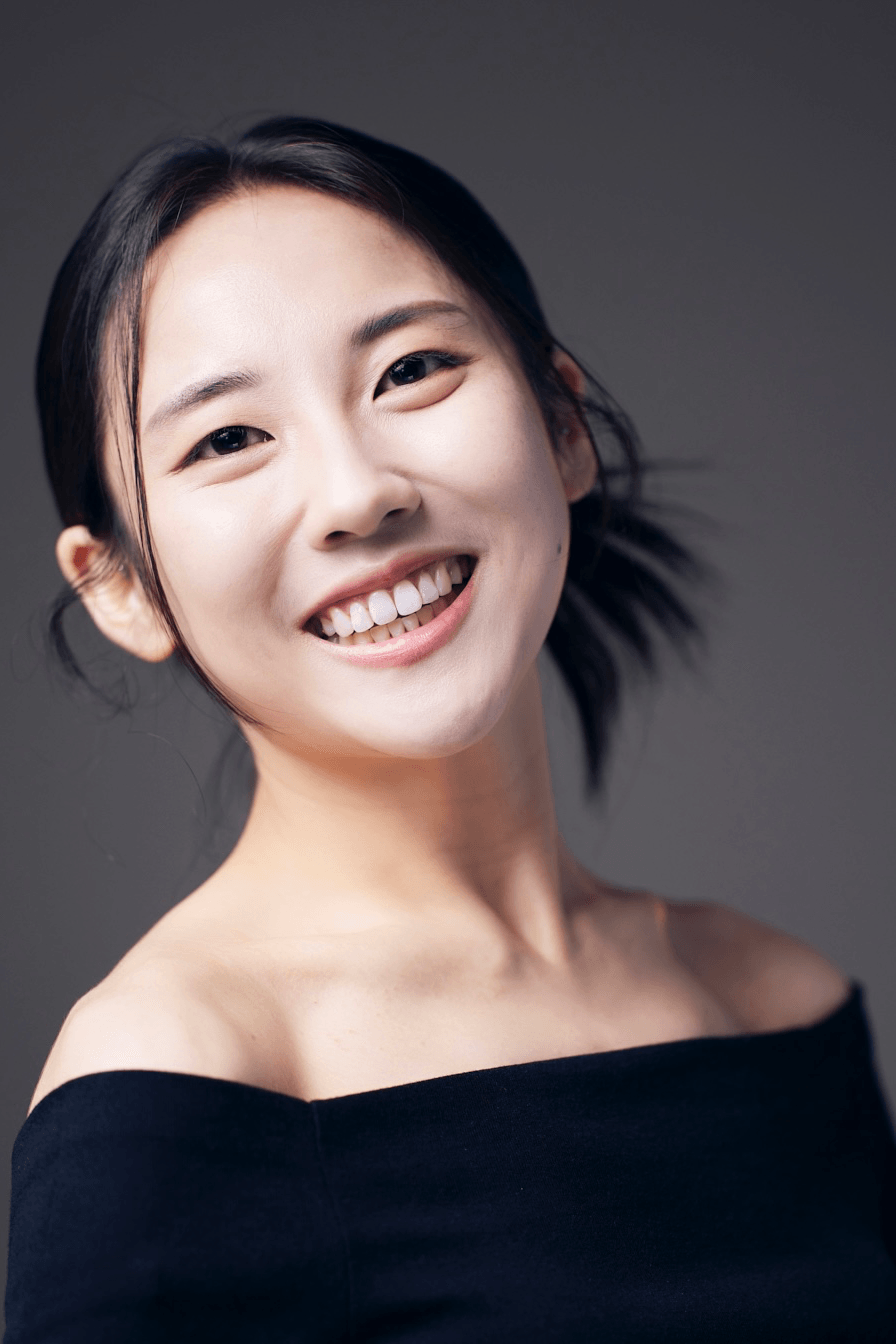 LEE SOO HWA