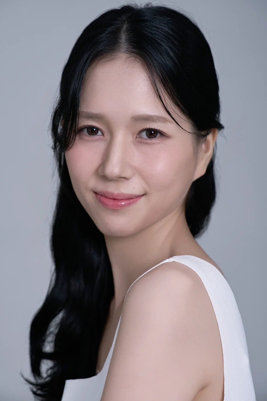 LEE SI HYUN
