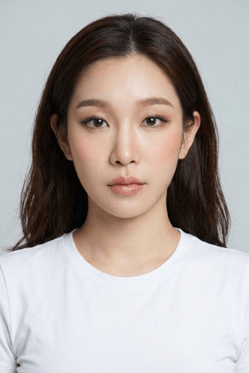 AURELIA POON